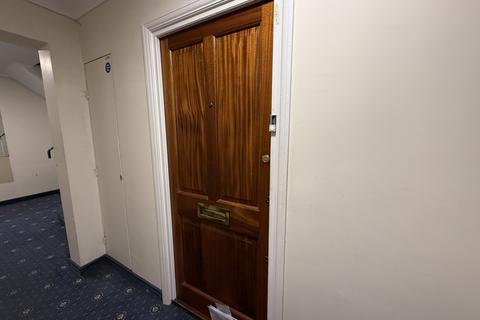 2 bedroom flat for sale, Stanmore, HA7