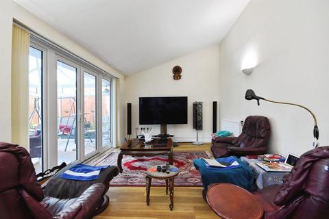 5 bedroom detached house for sale, Dogrose Close, CHELMSFORD