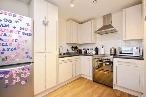 1 bedroom flat for sale, Lynmouth Avenue, Chelmsford