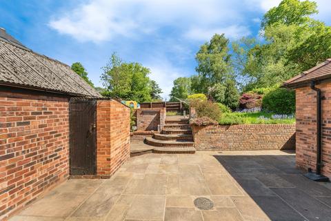 undefined, Roadside, Christleton, Chester