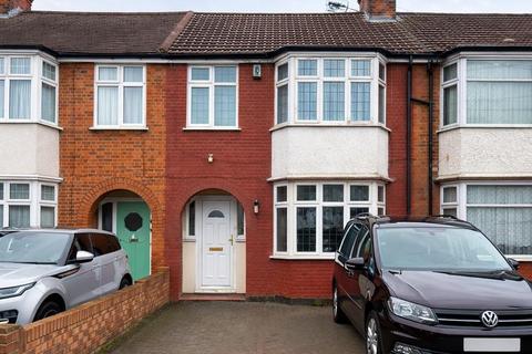 4 bedroom terraced house to rent, Leybourne Road, Kingsbury NW9