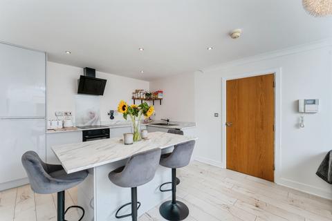 2 bedroom apartment for sale, New Crane Street, Chester