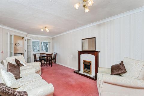 undefined, Arkle Court, Vicars Cross, Chester