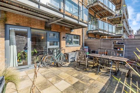 1 bedroom apartment for sale, Deanery Road, Bristol