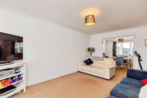 undefined, Newmarket Close, Corby