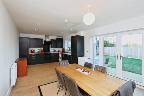 4 bedroom detached house for sale, Woodall Way, Killamarsh, Sheffield