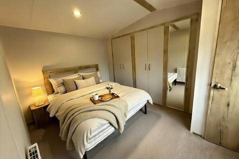 2 bedroom static caravan for sale, ABI Arizona Premier Par Sands Coastal Holiday Park, Par PL24