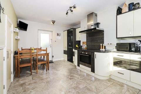 3 bedroom house for sale, Simmonite Road, Rotherham