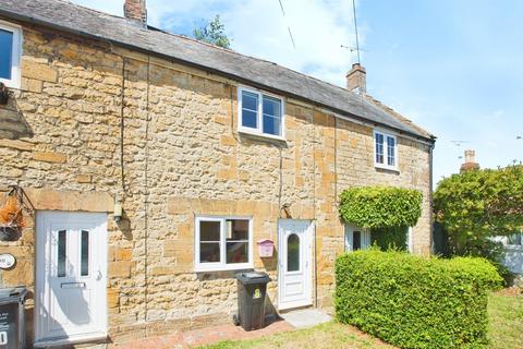 Middle Path, Crewkerne