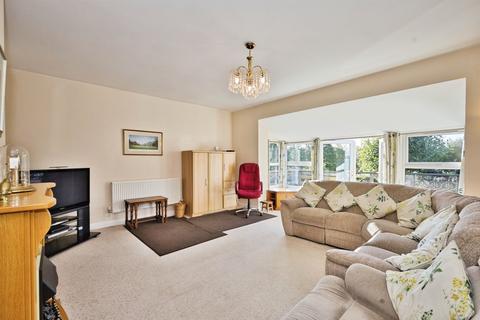 undefined, Elizabeth Way, Chard