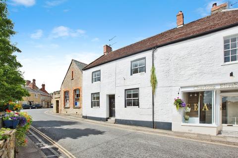 Court Barton, Crewkerne