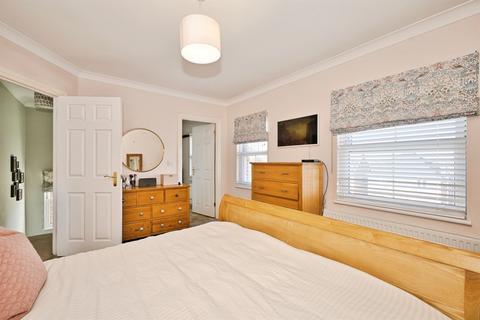 undefined, Oak Drive, Crewkerne