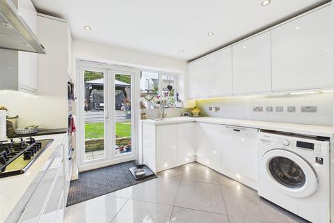 undefined, Richmond Gardens, Harrow HA3