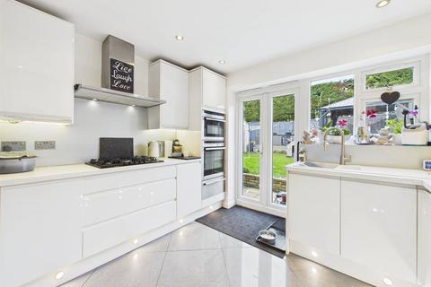 undefined, Richmond Gardens, Harrow HA3