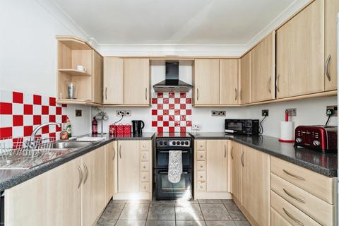 4 bedroom detached house for sale, Salisbury Road, Cromer