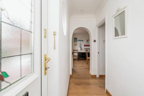 4 bedroom detached house for sale, Salisbury Road, Cromer