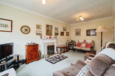 2 bedroom terraced house for sale, Ashdown Court, CROMER