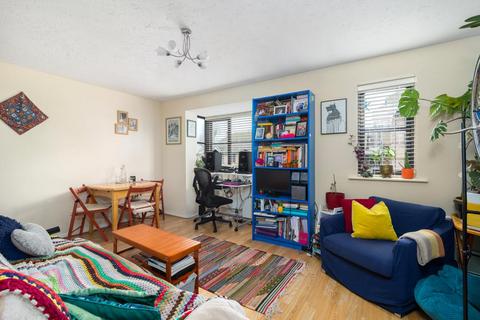 1 bedroom flat for sale, Somerset Gardens, Creighton Road, London