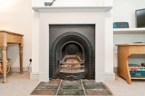 2 bedroom terraced house for sale, Mill Road, Cromer