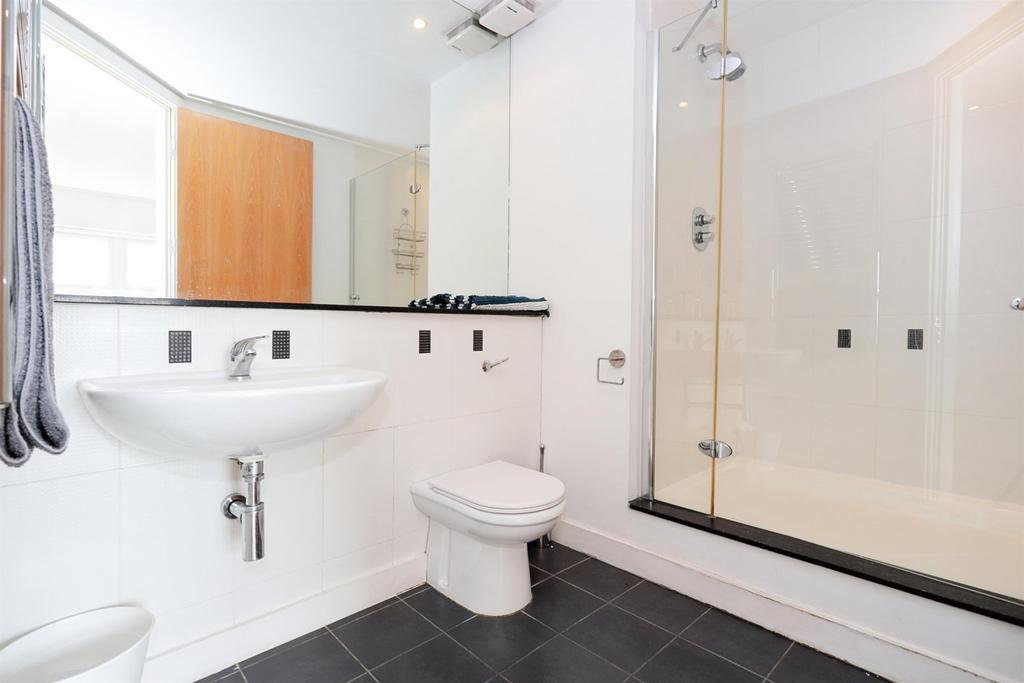 Apartment in Cardiff - More