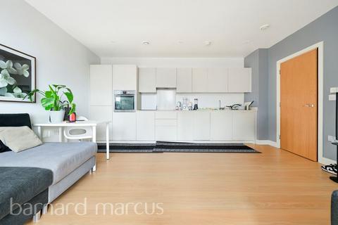 1 bedroom flat for sale, Cherry Orchard Road, Croydon