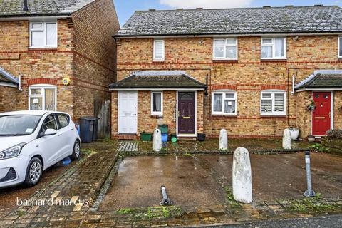 1 bedroom maisonette for sale, Oval Road, Croydon