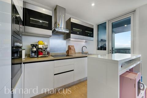 2 bedroom flat for sale, Newgate, Croydon