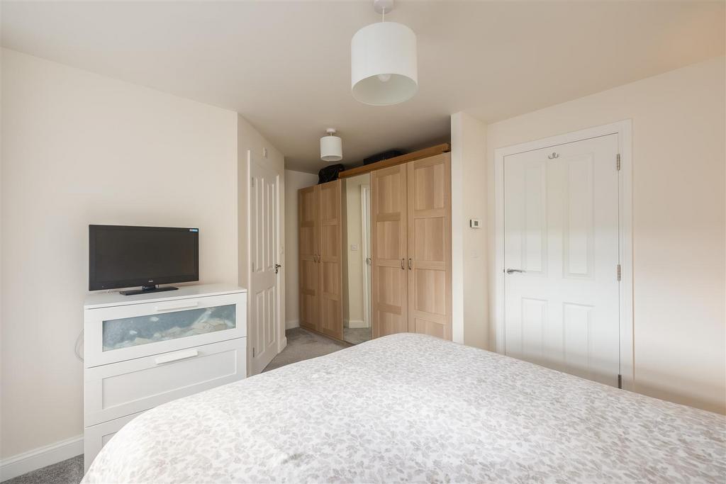 Derwent Road 35 Bedroom 1-3.jpg