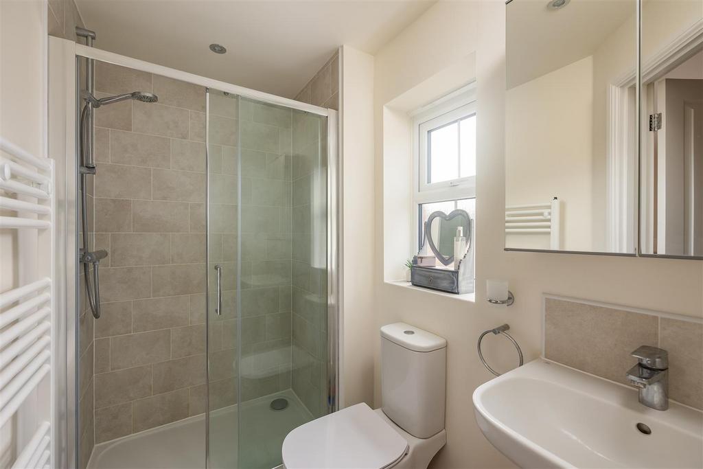 Derwent Road 35 Bedroom 1-4.jpg