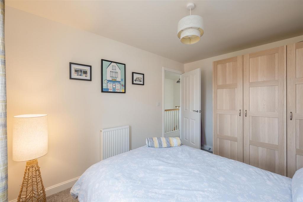 Derwent Road 35 Bedroom 2-2.jpg