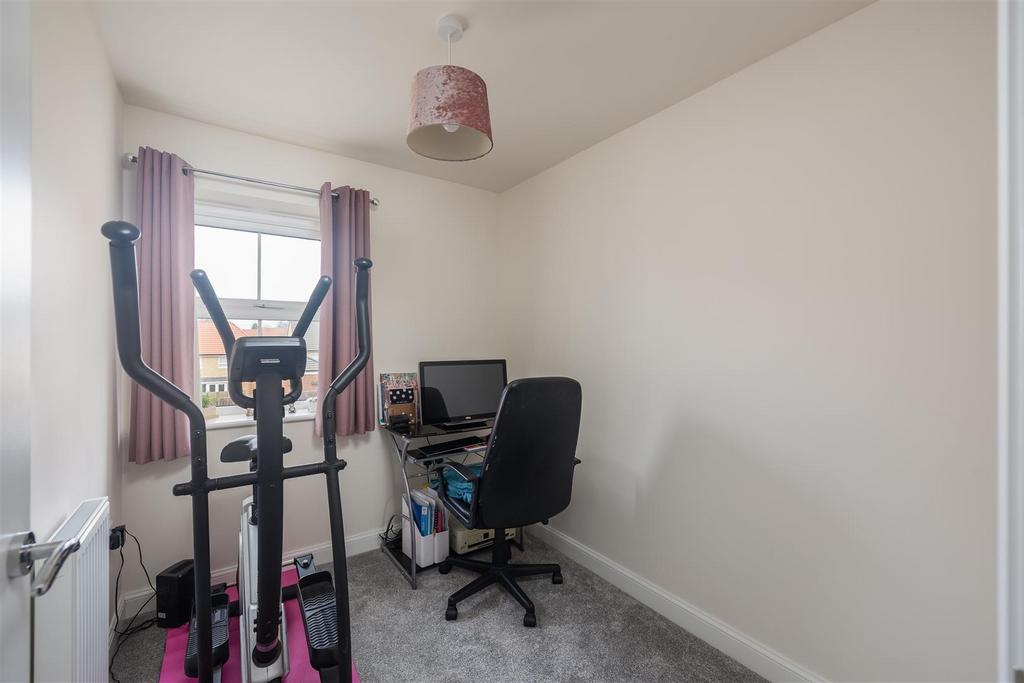 Derwent Road 35 Bedroom 3.jpg