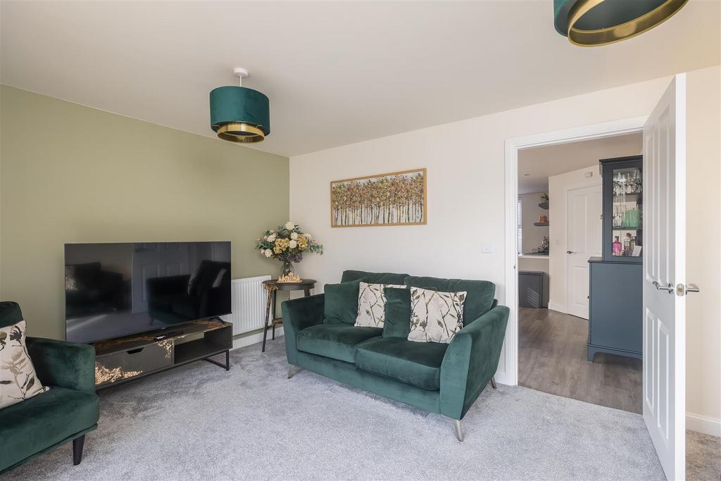 Derwent Road 35 Sitting Room-3.jpg