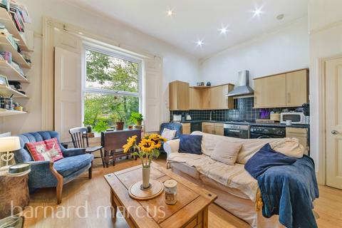 1 bedroom flat for sale, Dagnall Park, London