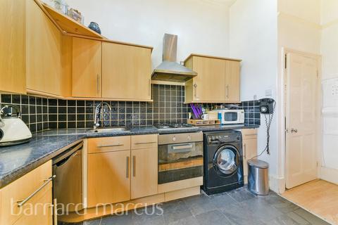 1 bedroom flat for sale, Dagnall Park, London
