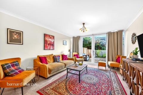 2 bedroom terraced house for sale, Alpine Close, Croydon