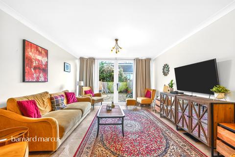 2 bedroom terraced house for sale, Alpine Close, Croydon