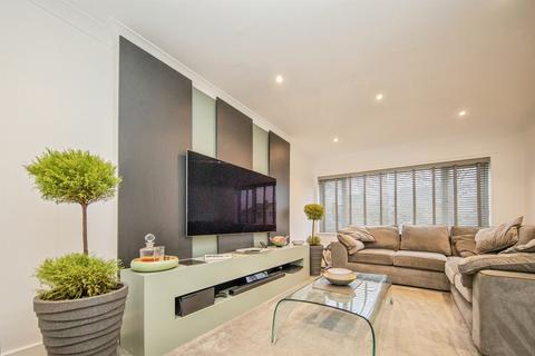 3 bedroom semi-detached house for sale, Churnwood Road, Colchester