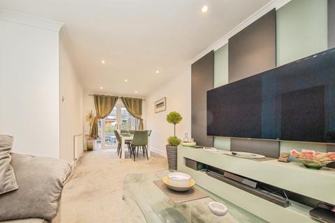3 bedroom semi-detached house for sale, Churnwood Road, Colchester