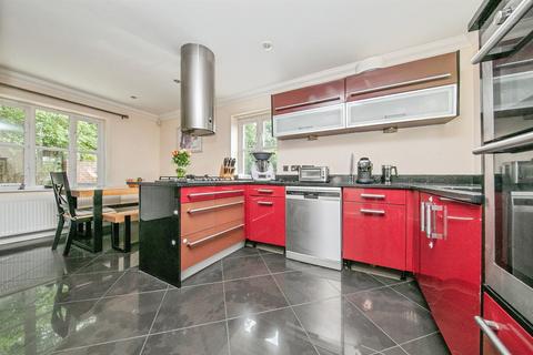 4 bedroom detached house for sale, Parsons Heath, Colchester