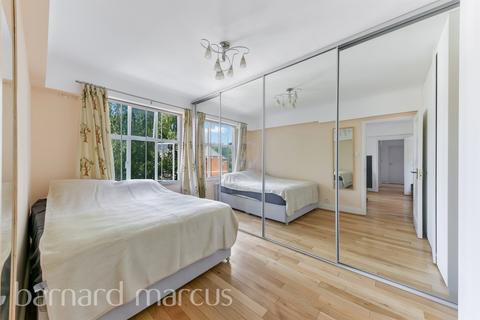 2 bedroom flat for sale, Wellesley Road, Chiswick