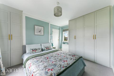 undefined, Chiswick Village, London