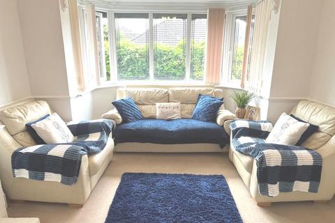 5 bedroom detached house for sale, West Road, Clacton-On-Sea