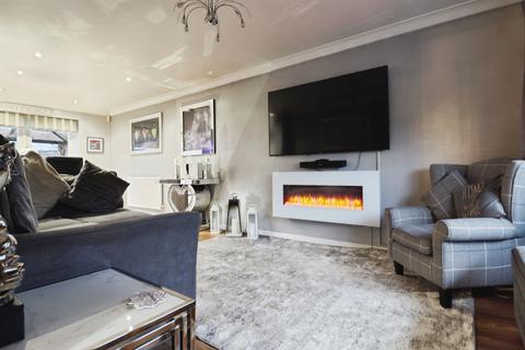 undefined, Clos Rhedyn, Cardiff