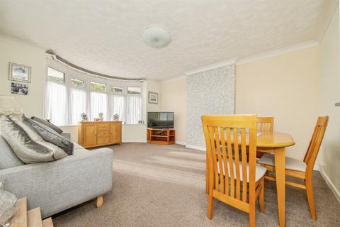 2 bedroom semi-detached bungalow for sale, Cherry Tree Avenue, Clacton-On-Sea