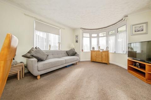 2 bedroom semi-detached bungalow for sale, Cherry Tree Avenue, Clacton-On-Sea