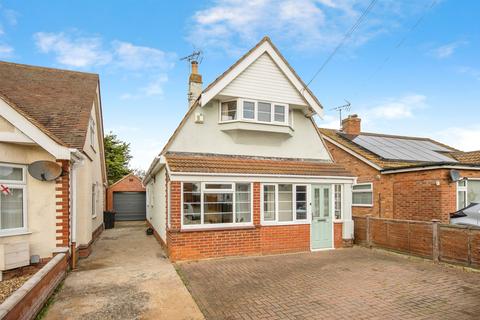 3 bedroom bungalow for sale, Madeira Road, Holland-on-Sea, CLACTON-ON-SEA