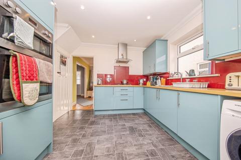 3 bedroom bungalow for sale, Madeira Road, Holland-on-Sea, CLACTON-ON-SEA