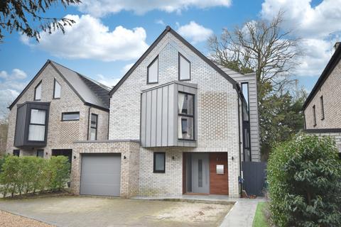 undefined, Lakeview, Crawley, West Sussex, RH10