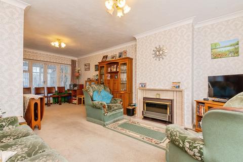 3 bedroom semi-detached house for sale, Tudor Close, Clacton-On-Sea