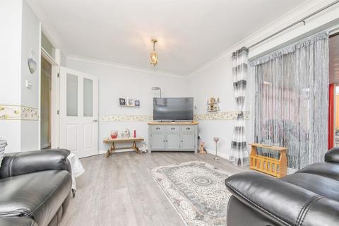 3 bedroom detached bungalow for sale, George Close, Clacton-On-Sea